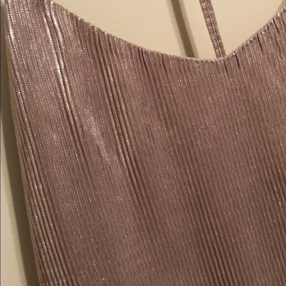 Express tank top - Picture 2 of 5